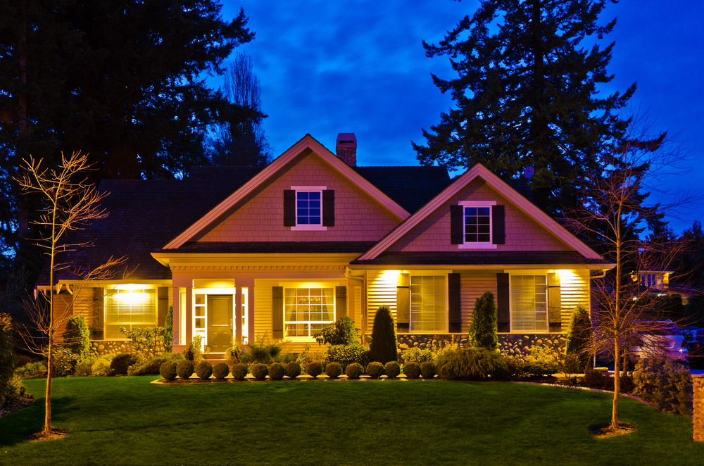 What you need to know before installing a landscape light